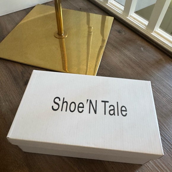 ShoeNTale Cream Block Heel Sandals - Picture 6 of 7